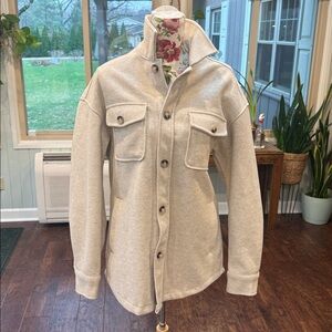 Telluride Clothing Company Cream Shirt Jacket with Classic Design